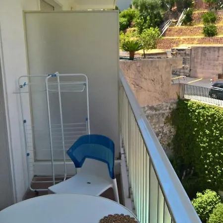 La Plage Apartment *