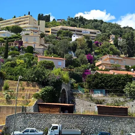 La Plage Apartment *